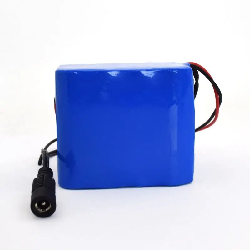 Custom 3S4P 18650 battery pack with protection circuit for medical use